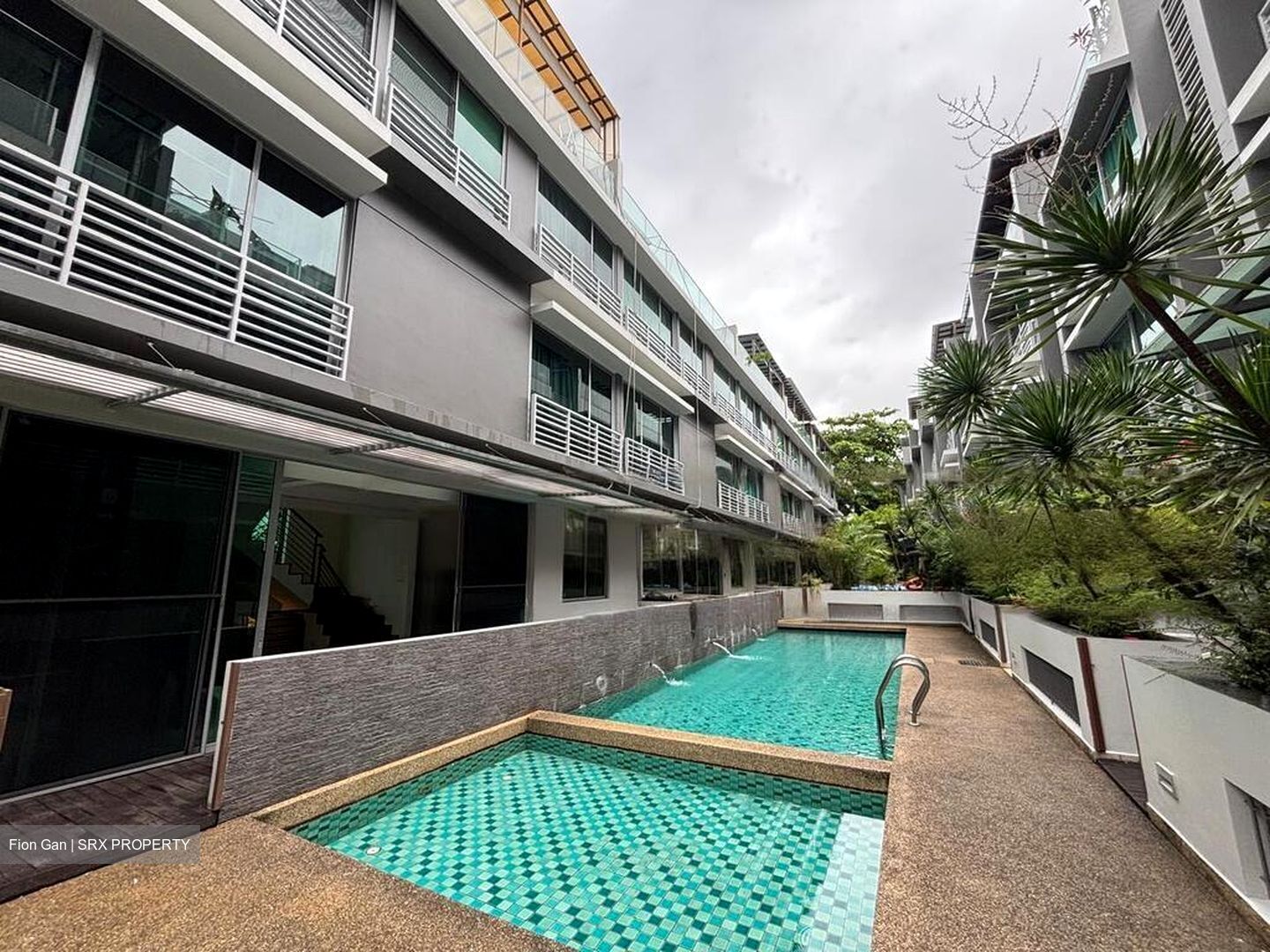 Pasir Panjang Road (D5), Terrace #579087771